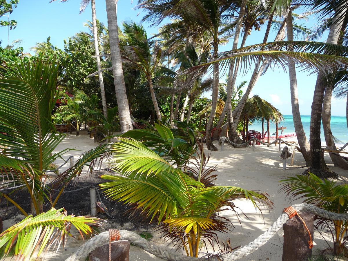 Little Corn Island Beach And Bungalow Exterior photo