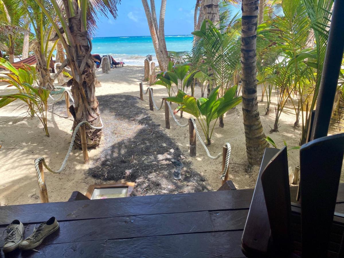 Little Corn Island Beach And Bungalow Exterior photo