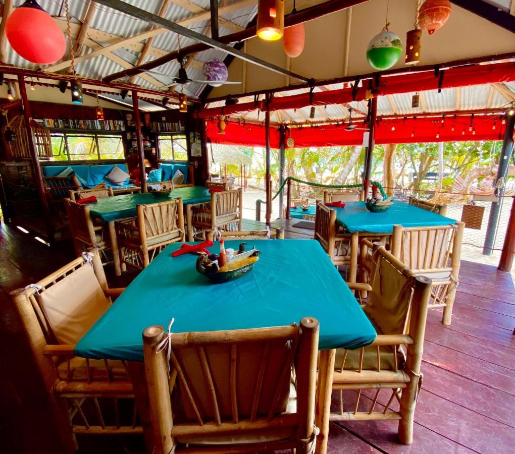 Little Corn Island Beach And Bungalow Exterior photo